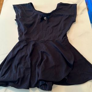 Girl’s black ballet/ gymnastic outfit, 8/10.
